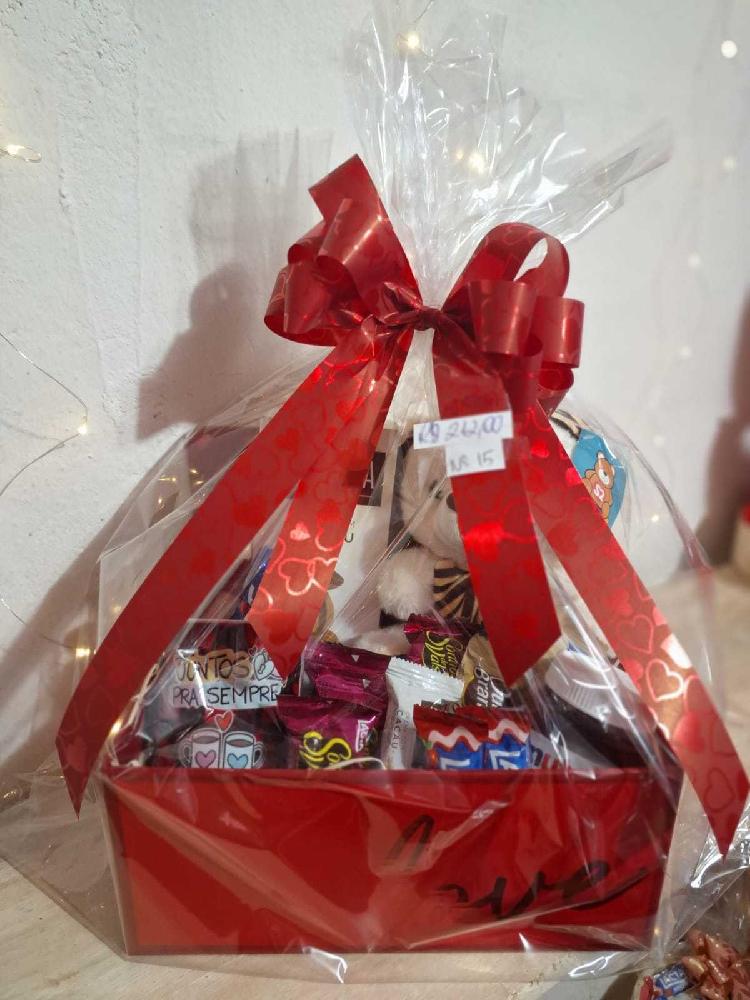 Box-de-chocolate-com-urso-de-pelucia-e-Caneca-Juntos-pra-sempre-n15