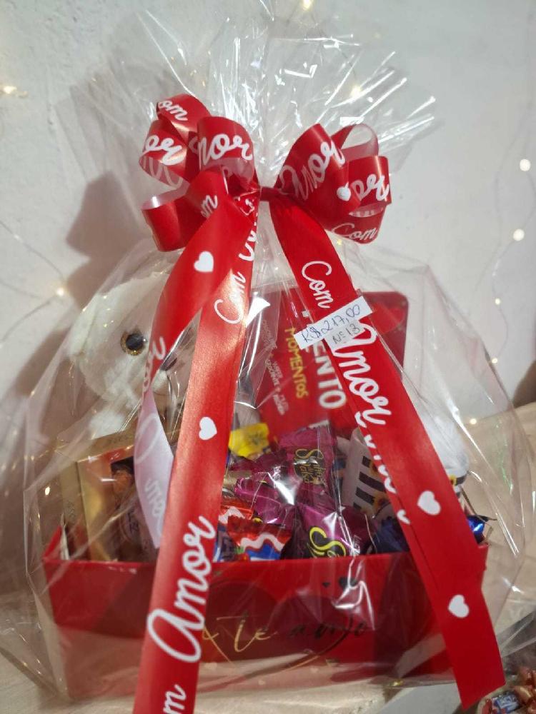 Box-de-Chocolate-com-Caneca-Que-eu-seja-todo-dia-como-um-girassol-e-urso-Polar-branco.-n13-